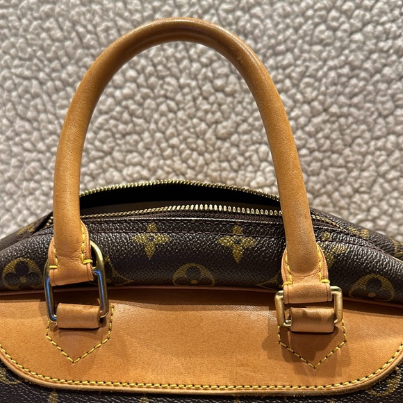 PRELOVED Louis Vuitton Deauville Monogram Bag XYC7HVB - Picture 9 of 9